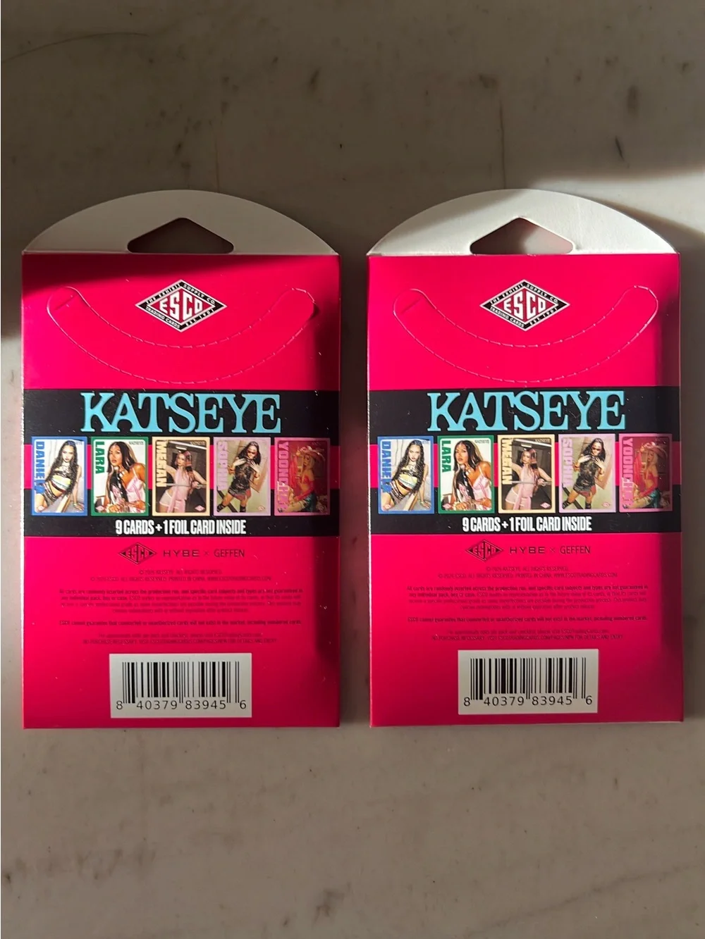 Wild Trading Cards - Hot Pink Pack